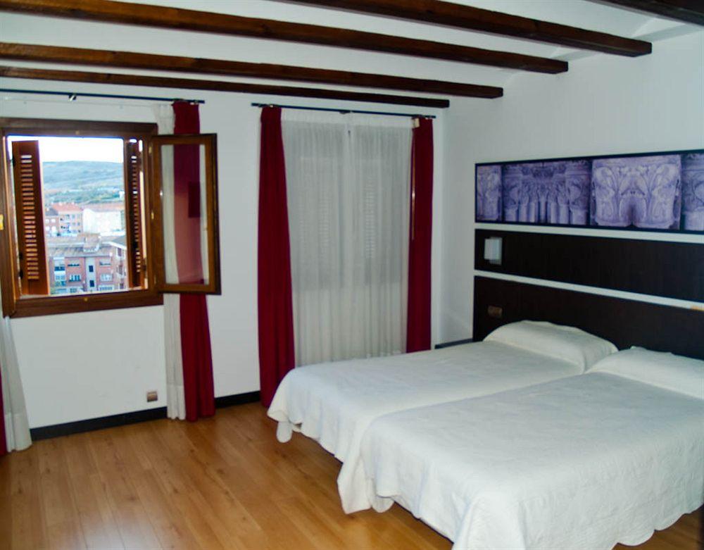 Hotel Rey Sancho Наваррете Экстерьер фото