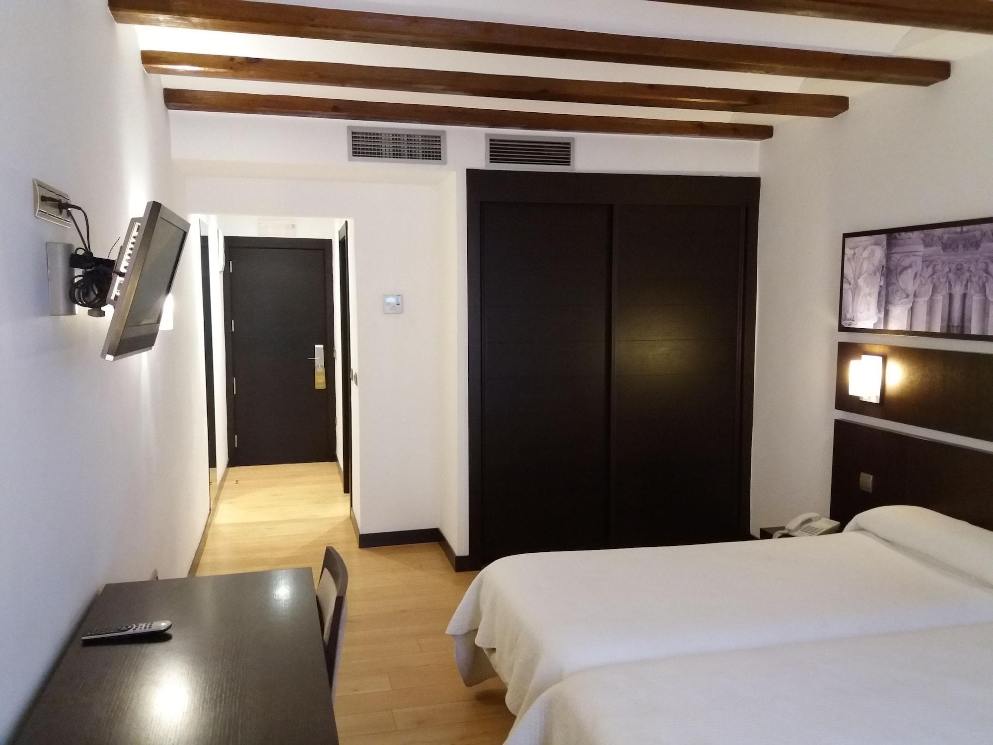 Hotel Rey Sancho Наваррете Экстерьер фото