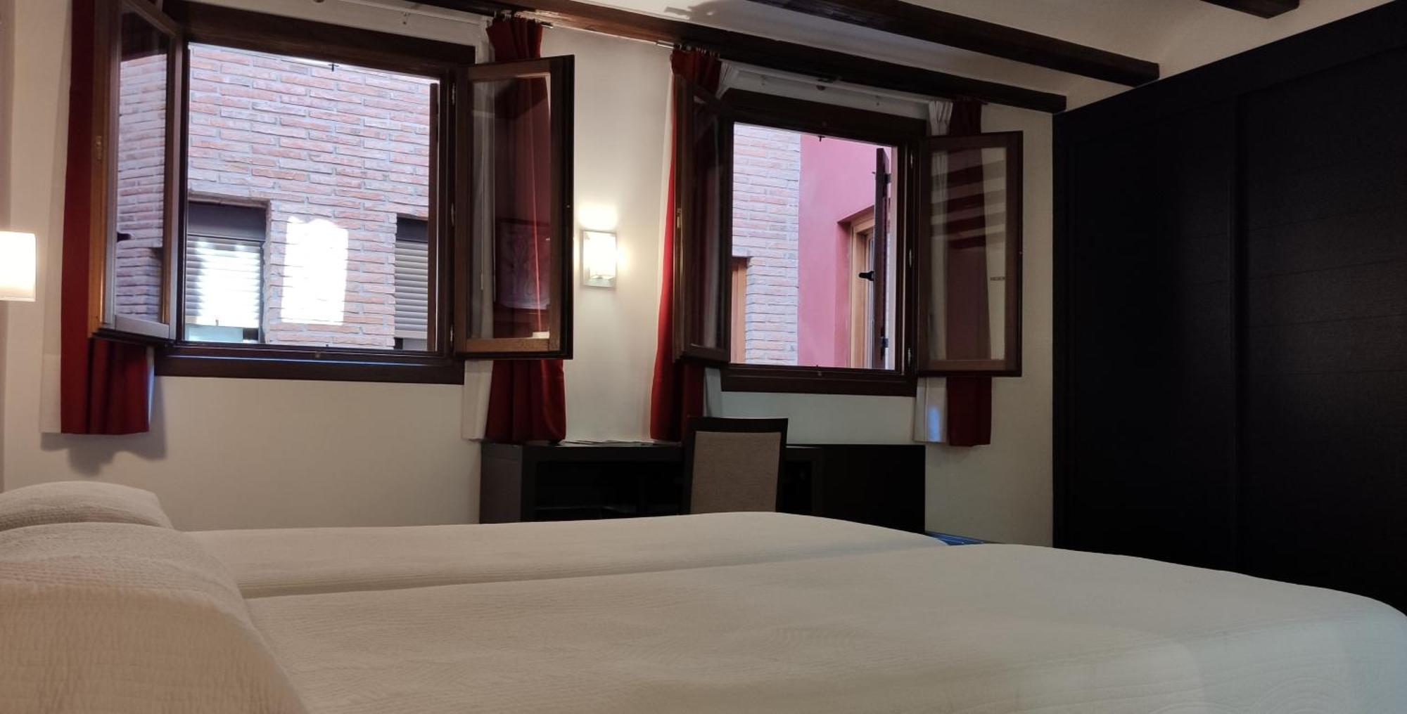 Hotel Rey Sancho Наваррете Номер фото
