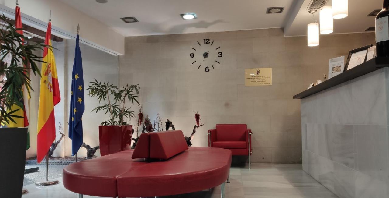 Hotel Rey Sancho Наваррете Экстерьер фото